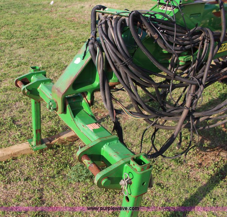 image for item F7652 2007 John Deere 1770NT planter