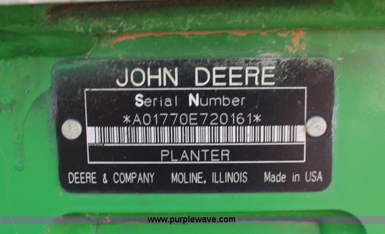 image for item F7652 2007 John Deere 1770NT planter