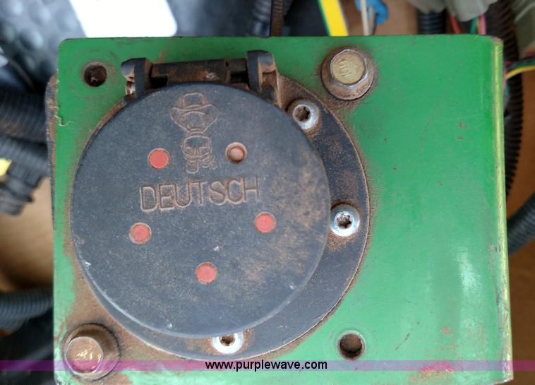 image for item F7652 2007 John Deere 1770NT planter