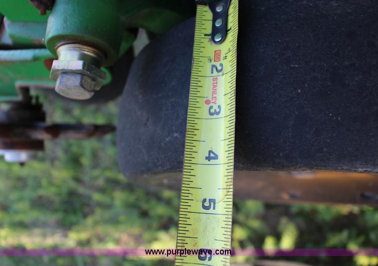image for item F7652 2007 John Deere 1770NT planter
