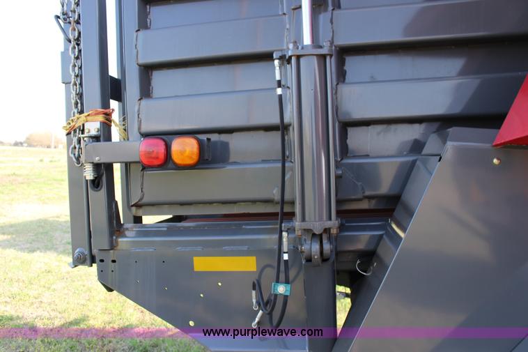 image for item F7656 2011 Massey-Ferguson 2190 large square baler