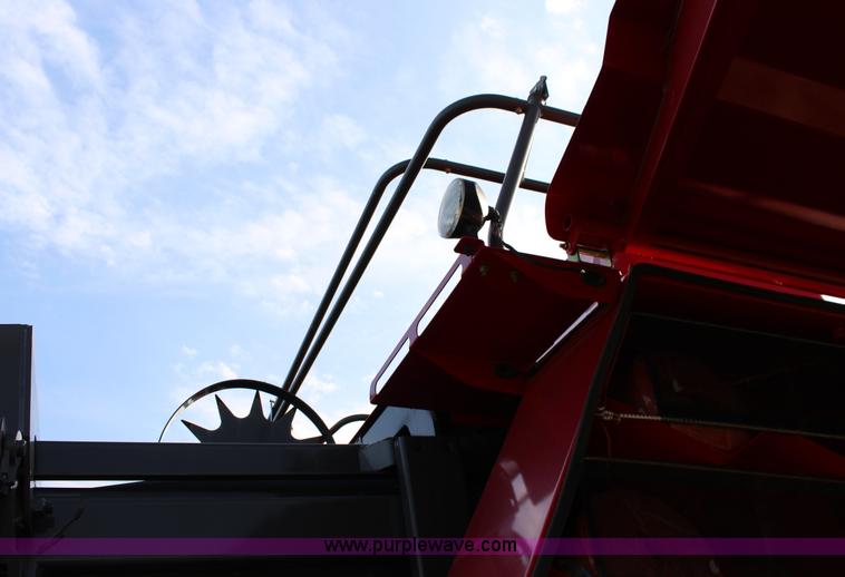 image for item F7656 2011 Massey-Ferguson 2190 large square baler