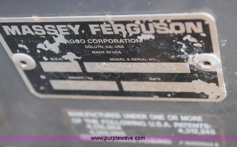 image for item H1538 2007 Massey-Ferguson 2190 large square baler