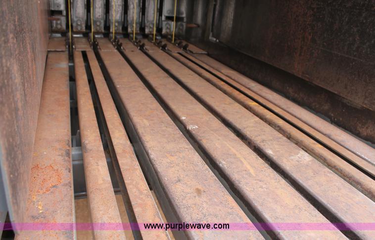 image for item H1538 2007 Massey-Ferguson 2190 large square baler