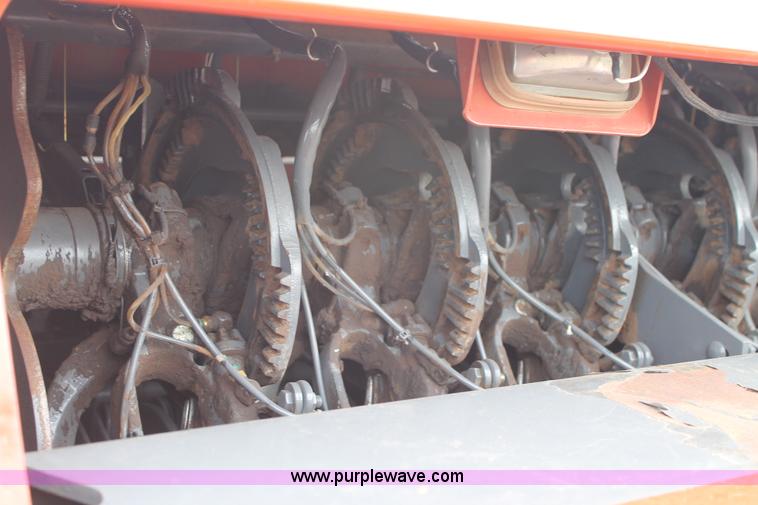 image for item H1538 2007 Massey-Ferguson 2190 large square baler