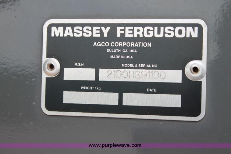 image for item H1538 2007 Massey-Ferguson 2190 large square baler