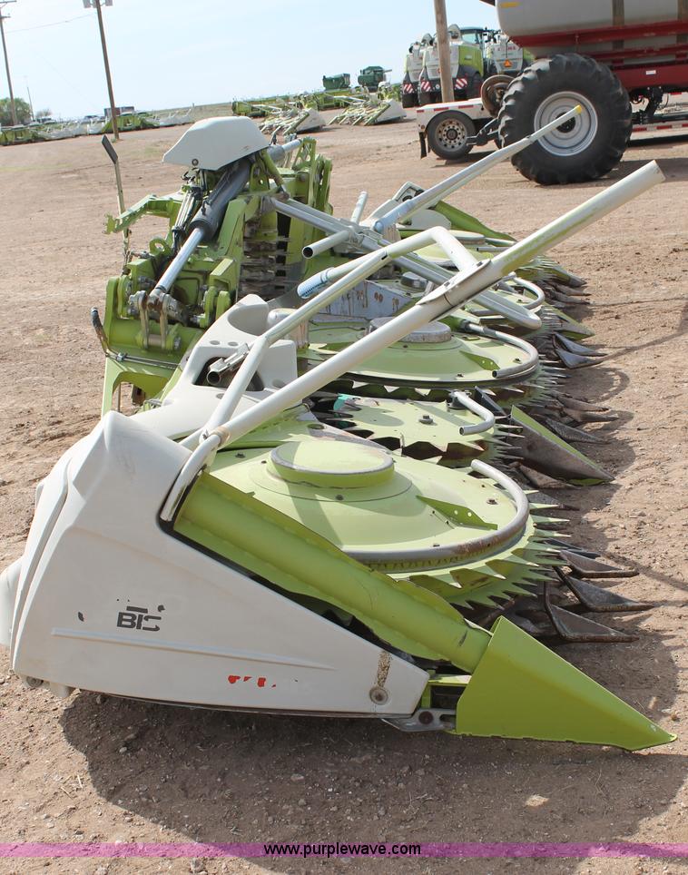 image for item H1539 2011 Claas Orbis 750 forage head