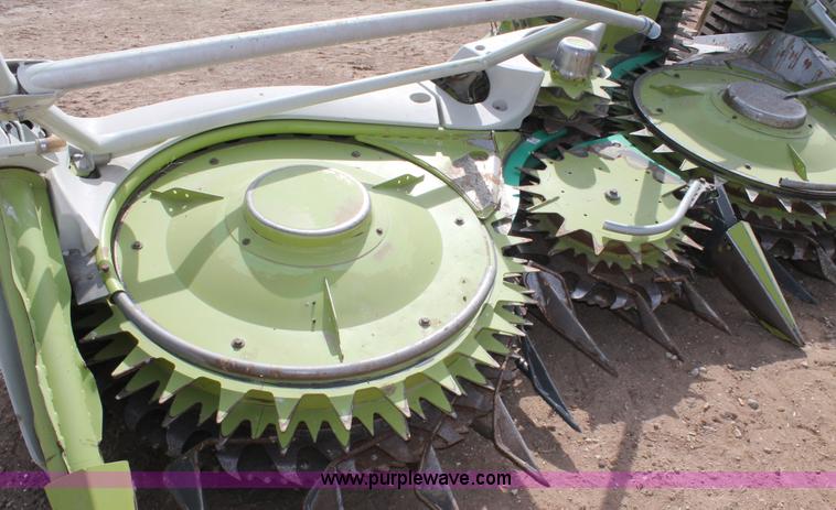 image for item H1539 2011 Claas Orbis 750 forage head