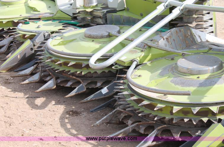 image for item H1539 2011 Claas Orbis 750 forage head