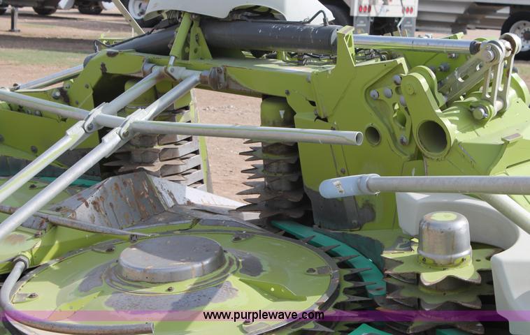 image for item H1539 2011 Claas Orbis 750 forage head