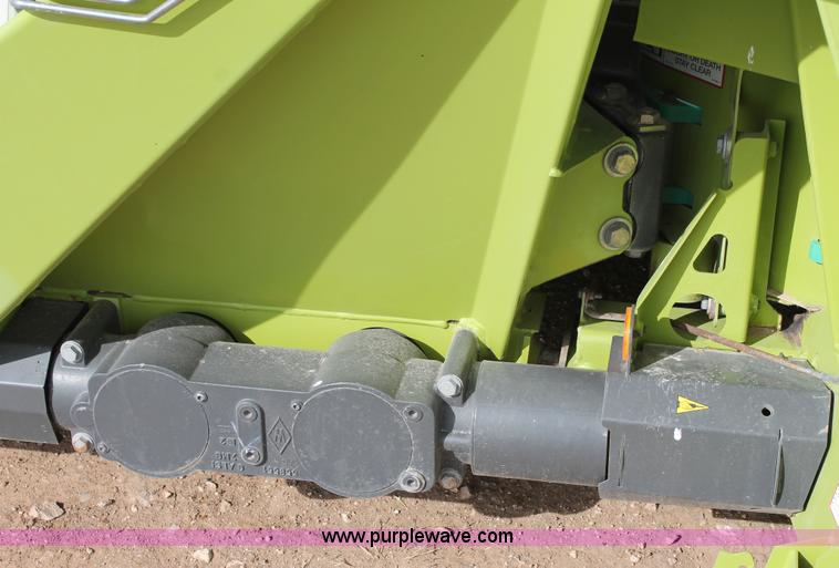 image for item H1539 2011 Claas Orbis 750 forage head