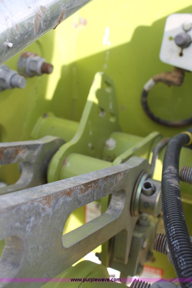 image for item H1539 2011 Claas Orbis 750 forage head