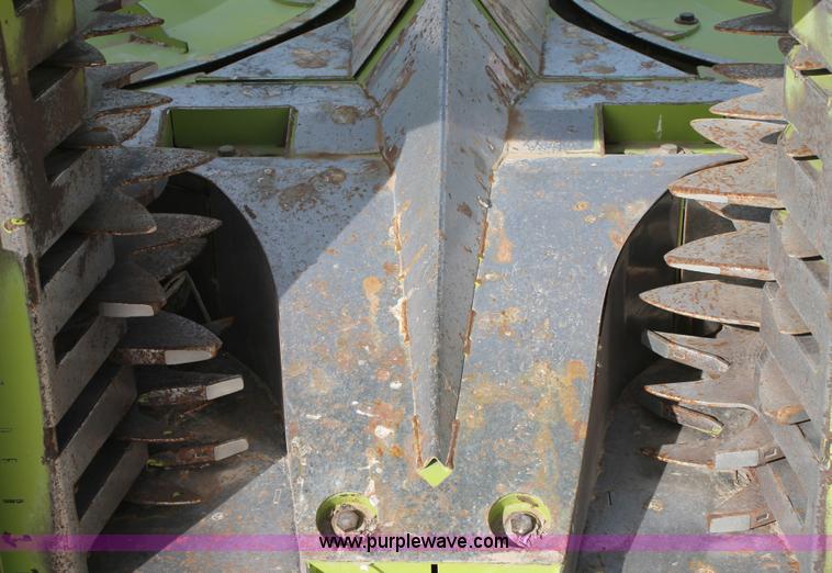 image for item H1539 2011 Claas Orbis 750 forage head