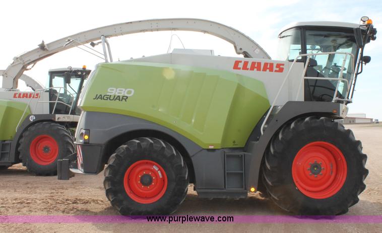 image for item H1540 2011 Claas Jaguar 980 forage harvester