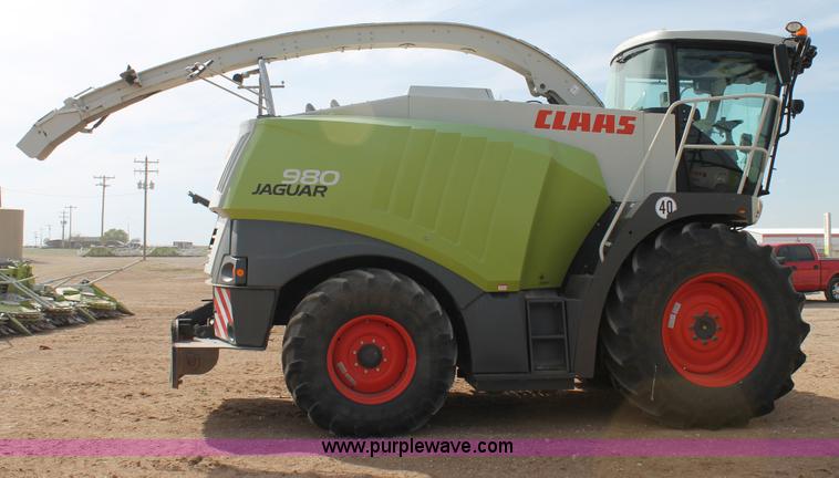 image for item H1541 2011 Claas Jaguar 980 forage harvester