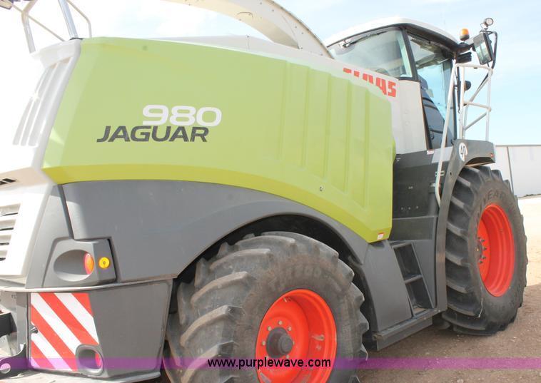 image for item H1541 2011 Claas Jaguar 980 forage harvester