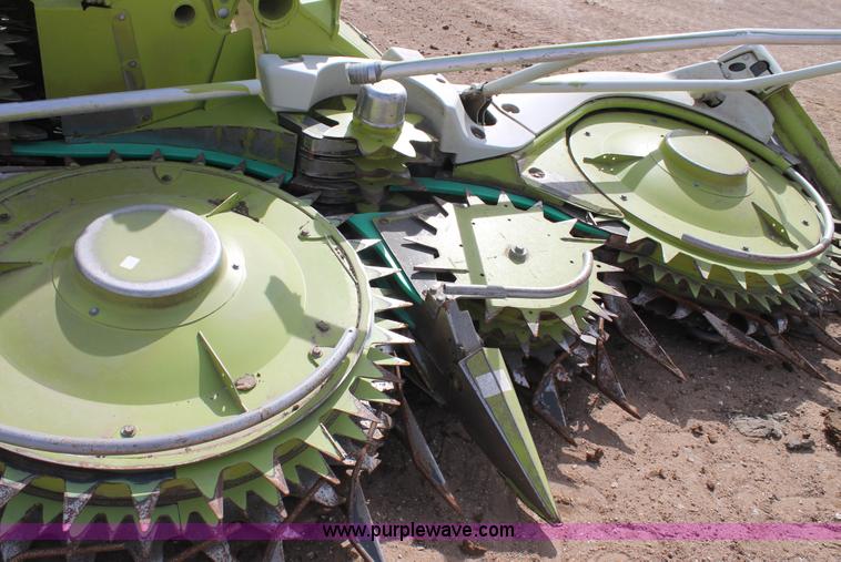 image for item H1542 2012 Claas Orbis 750 forage head