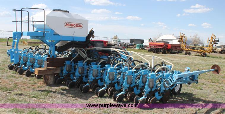 image for item H1545 Monosem NG Plus twin row planter