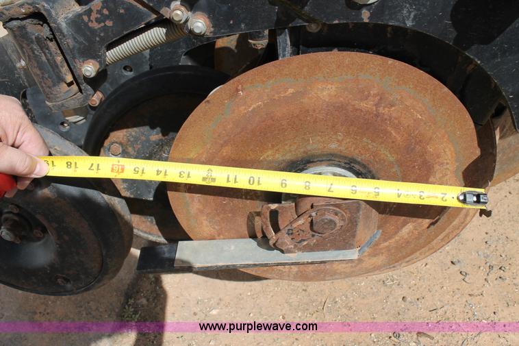 image for item H1546 Sunflower 9431 grain drill