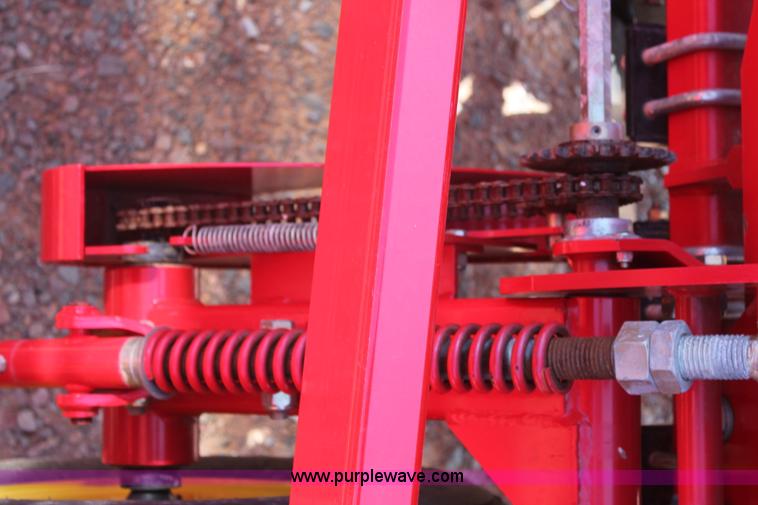 image for item H1558 2009 Sunflower 9434 grain drill