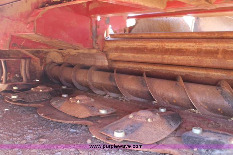 image for item H1560 2011 MacDon M205 self-propelled windrower