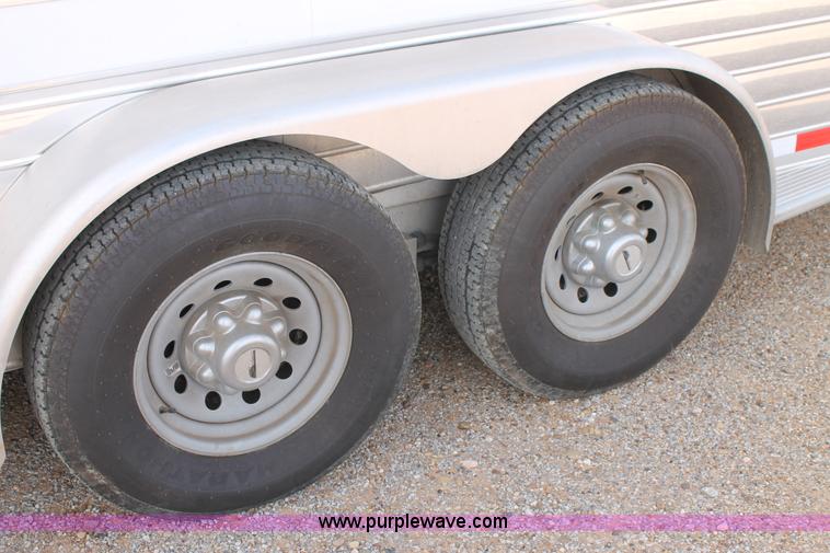 image for item H1577 2013 Sundowner Show livestock trailer