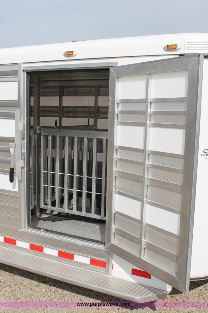 image for item H1577 2013 Sundowner Show livestock trailer