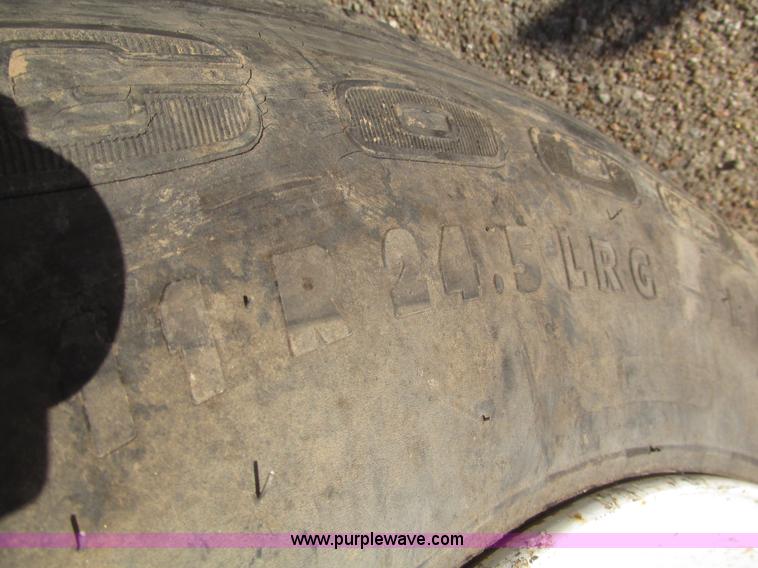 image for item H4710 1975 Heil 40' tanker trailer