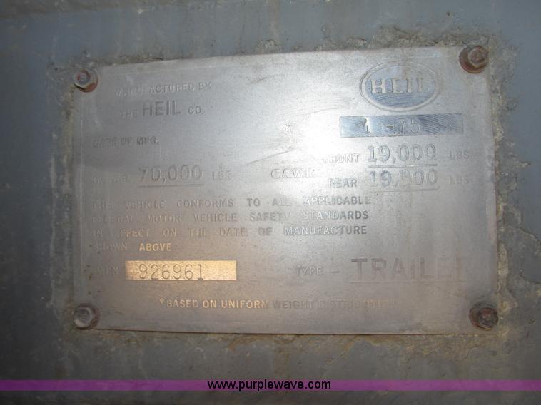 image for item H4710 1975 Heil 40' tanker trailer