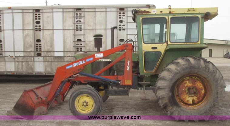 image for item H4712 John Deere 4020 tractor