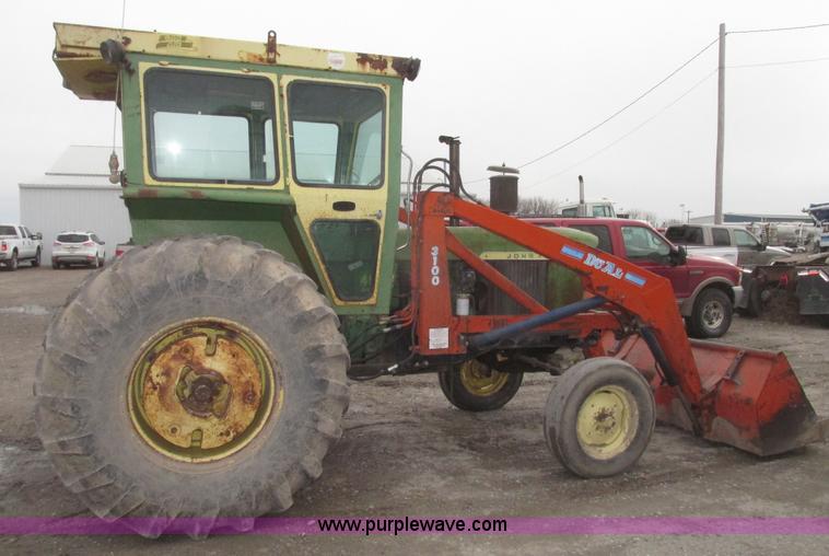 image for item H4712 John Deere 4020 tractor