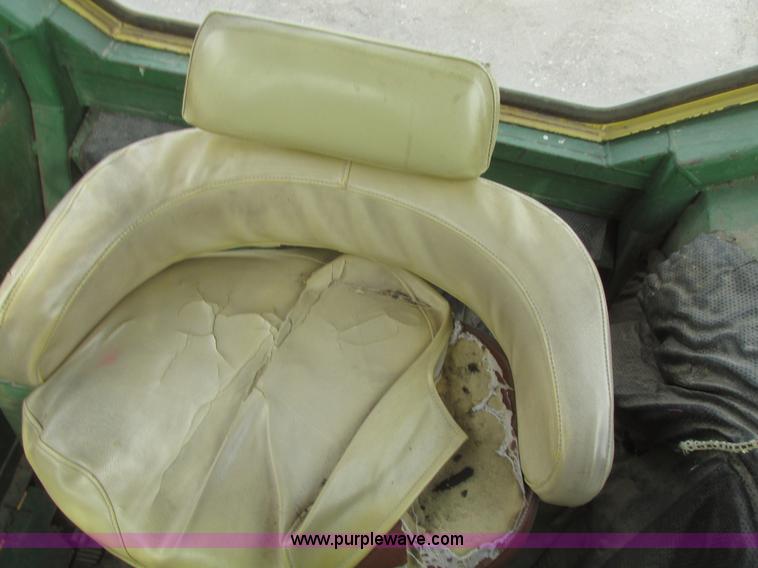 image for item H4712 John Deere 4020 tractor