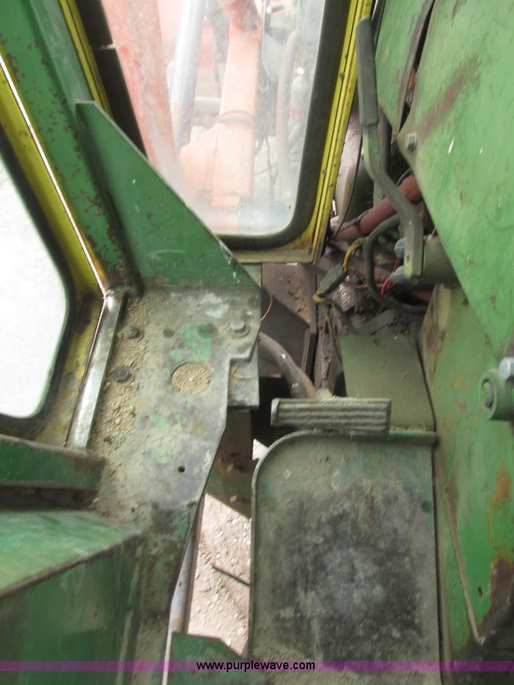 image for item H4712 John Deere 4020 tractor