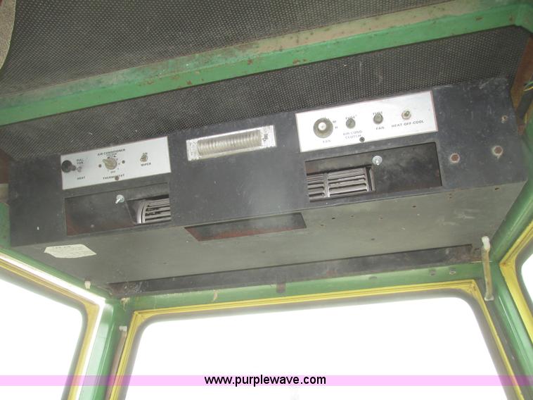 image for item H4712 John Deere 4020 tractor