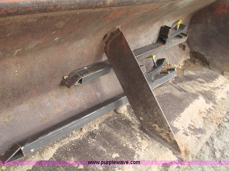 image for item H4712 John Deere 4020 tractor