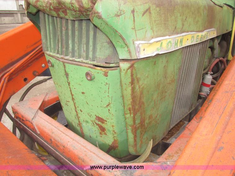 image for item H4712 John Deere 4020 tractor