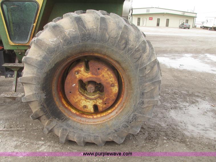 image for item H4712 John Deere 4020 tractor