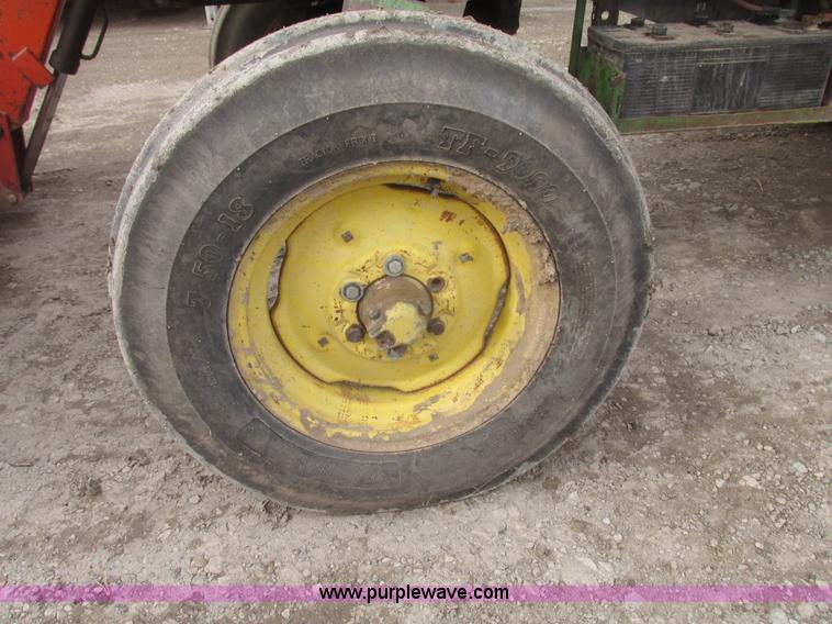 image for item H4712 John Deere 4020 tractor