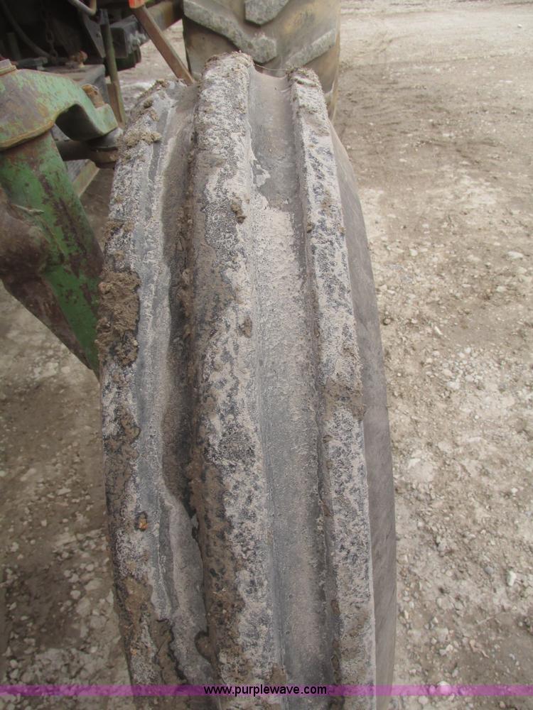 image for item H4712 John Deere 4020 tractor