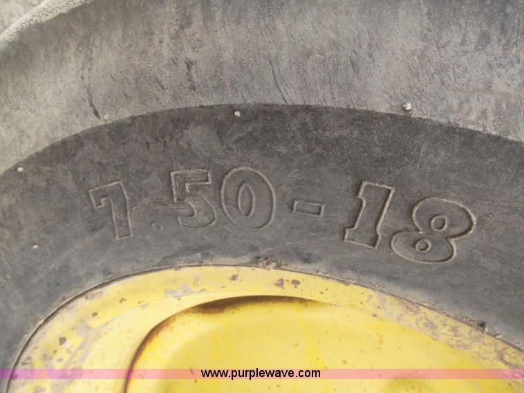 image for item H4712 John Deere 4020 tractor