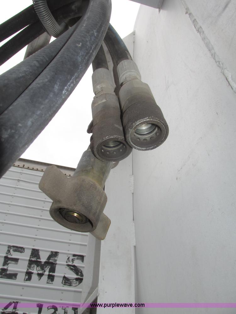 image for item H4721 1989 Pacer bulk feed trailer