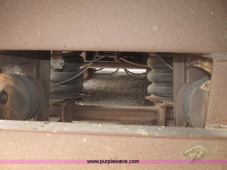 image for item H4723 2001 Ledwell bulk feed trailer