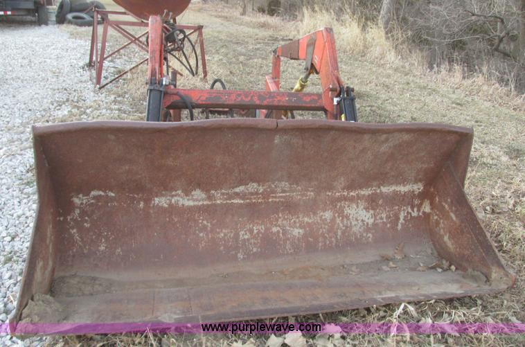 image for item H4733 Ford 772 tractor loader