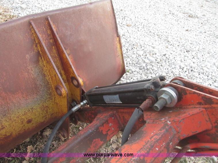 image for item H4733 Ford 772 tractor loader