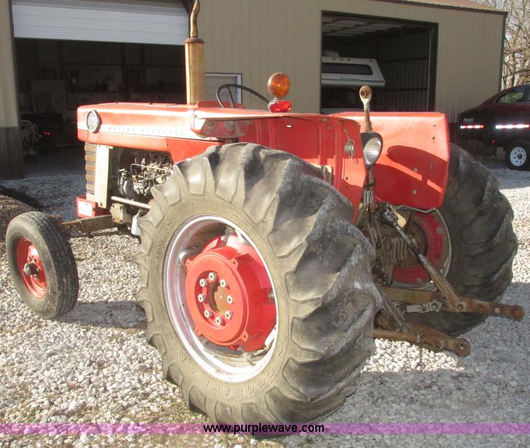 image for item H4736 1974 Massey-Ferguson 175 row crop tractor