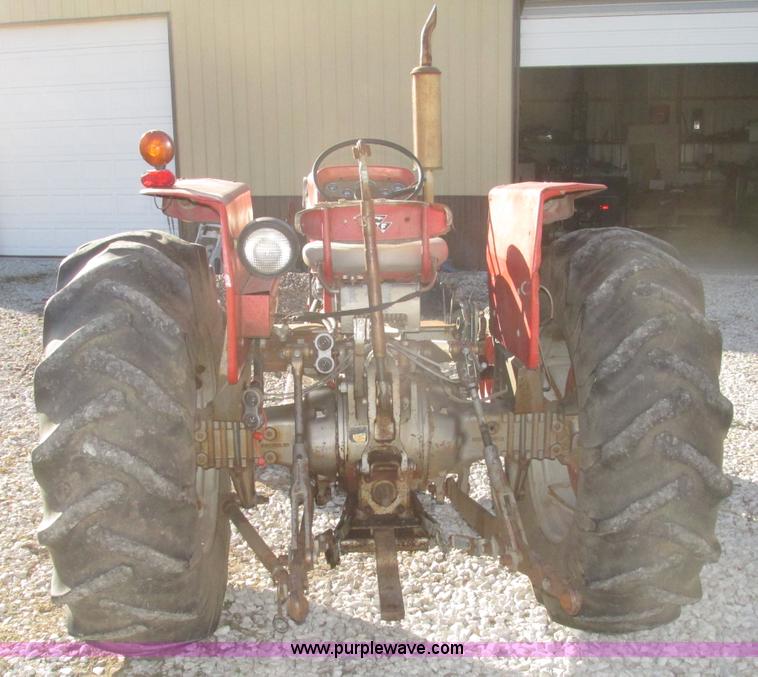 image for item H4736 1974 Massey-Ferguson 175 row crop tractor
