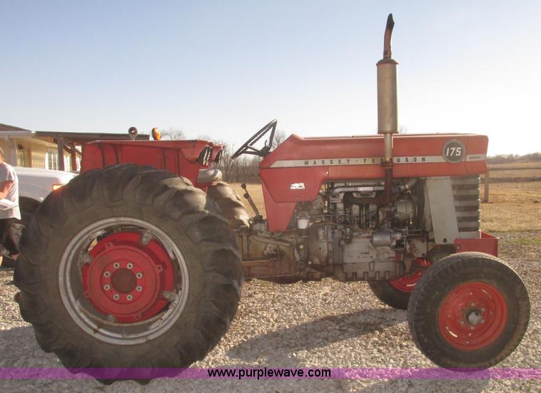 image for item H4736 1974 Massey-Ferguson 175 row crop tractor