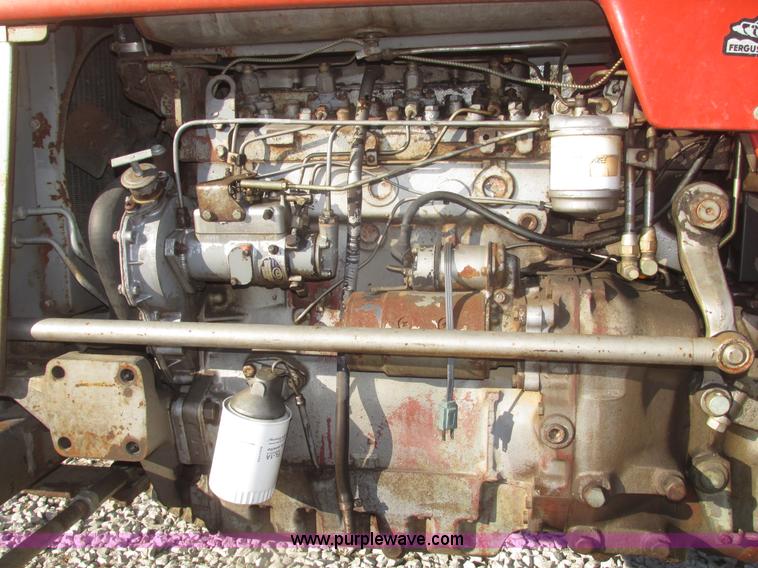 image for item H4736 1974 Massey-Ferguson 175 row crop tractor