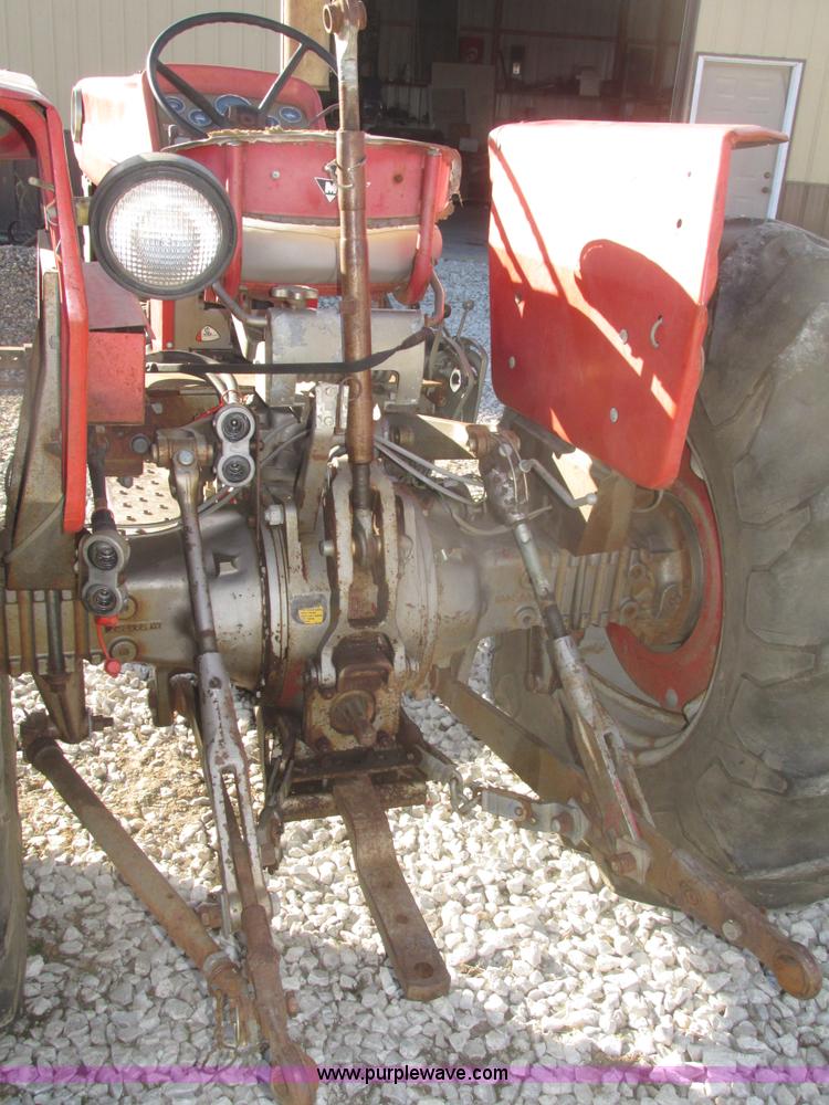 image for item H4736 1974 Massey-Ferguson 175 row crop tractor