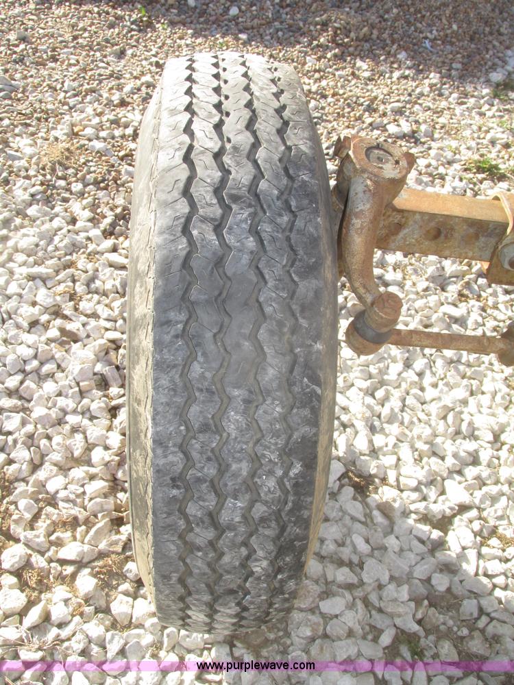 image for item H4736 1974 Massey-Ferguson 175 row crop tractor